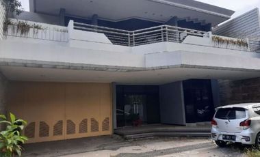 Rumah Jl Embong Kenongo Hdp utara Cocok untk kantor