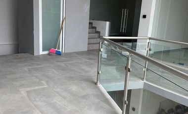 LOCAL NUEVO EN PLAZITA FRENTEA IMSS3 EN ZARAGOZA