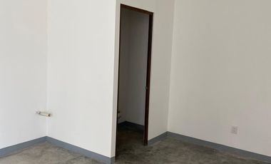 LOCAL NUEVO EN PLAZITA FRENTEA IMSS3 EN ZARAGOZA