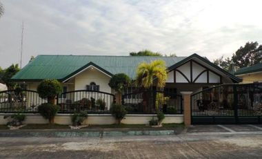 House and Lot for Sale with 4 Bedrooms and Big Garden in Pam