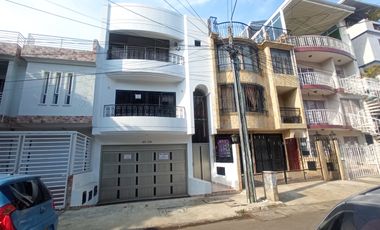 Casa 3 Pisos Barrio Caney