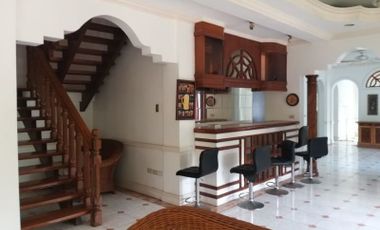 Elegant House for Sale In Ayala Alabang