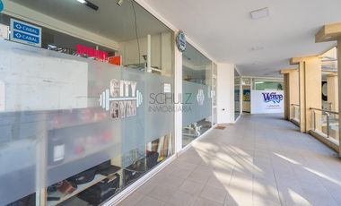 VENTA LOCAL COMERCIAL EN BLOCK PINAMAR CENTRO