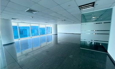 Alquiler de oficina en Oceania Business Plaza