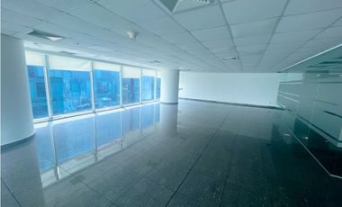 Alquiler de oficina en Oceania Business Plaza