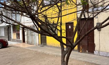 CASA EN EL CENTRO (TERRENO)