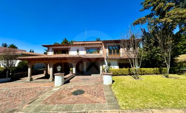 Casa en renta en Club de Golf los Encinos