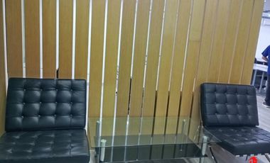 oficina en venta en el poblado. Cod V4976