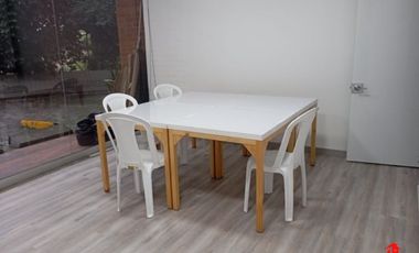 oficina en venta en el poblado. Cod V4976