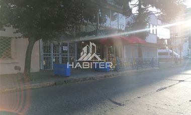 Local Comercial en Venta en Al lado de café Francés