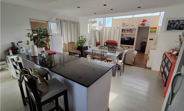 Hermosa Casa Bº Lomas de San Antonio Lujan