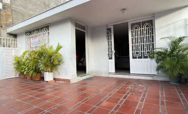 casalote en venta en quinta oriental. Cod V4811