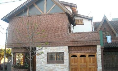 Casa en venta en La Matanza, Villa Luzuriaga