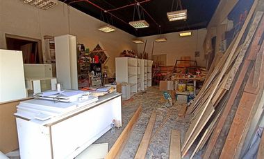 Local Comercial en Venta en Sargento Aldea / Metro Ñuble