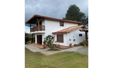 Se vende Casa Finca en Marinilla cerca a Rionegro -Carmen de Víboral e