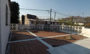 CASA EN VENTA MORON SUR