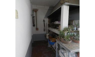 CASA EN VENTA MORON SUR