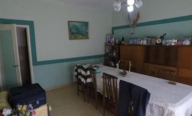 CASA EN VENTA MORON SUR