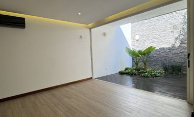 Residencia en Venta en Hipódromo Providencia con uso de suelo