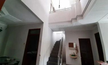 Rumah Manyar Jaya STRATEGIS, FURNISH, ONE GATE SYSTEM
