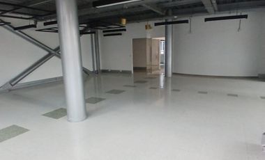edificio en arriendo en chico norte ii. Cod A52024