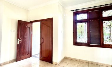 Disewakan Rumah Dikawasan Elite Bintaro Siap Huni