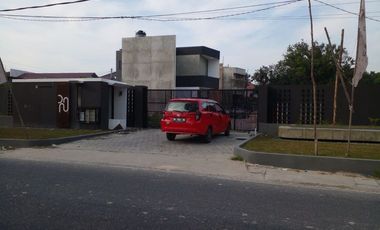 RUMAH DI JUAL 2 LANTAI JL BAKTI DEKAT SOEKARNO HATTA