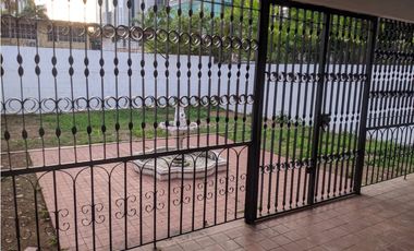 CASA COMERCIAL 410 m2 DE TERRENO  EN OBARRIO