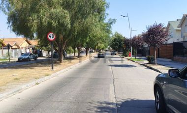 Se arrienda casa en condominio de Buin