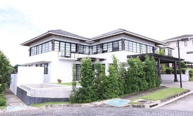PH794 Elegant House and Lot in Sta. Rosa Laguna Near Manila