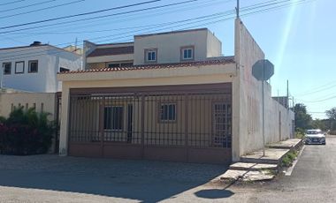 Casa en venta con PANELES SOLARES en Nuevo Yucatán.