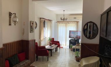 Chalet de 4 amb sobre gran lote