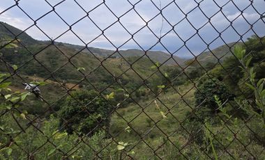 VENTA LOTE VÍA LA CUMBRE EN SANTA INES. Cod V8611