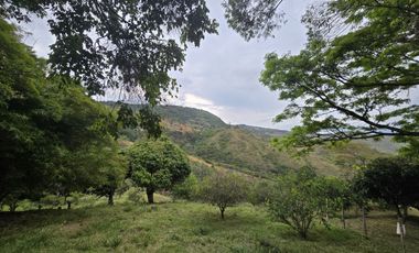 VENTA LOTE VÍA LA CUMBRE EN SANTA INES. Cod V8611
