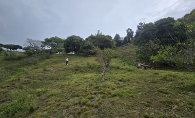 VENTA LOTE VÍA LA CUMBRE EN SANTA INES. Cod V8611