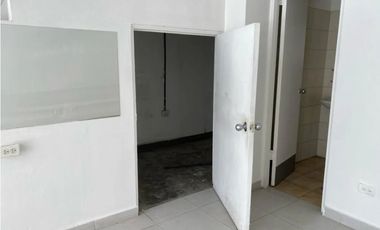 ALQUILER DE LOCAL EN VIA ESPAÑA - PLAZA SAN FERNANDO