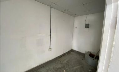 ALQUILER DE LOCAL EN VIA ESPAÑA - PLAZA SAN FERNANDO