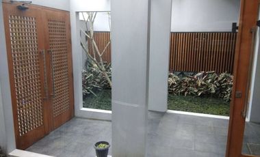 LUXURY VILLA HOUSE @ SETIABUDI dekat Lembang Bandung