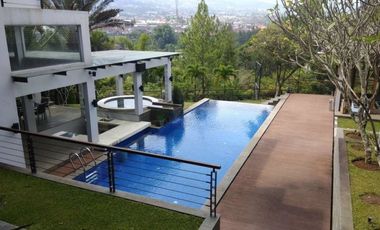 LUXURY VILLA HOUSE @ SETIABUDI dekat Lembang Bandung