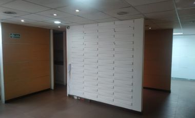 oficina en arriendo en chico. Cod A1400