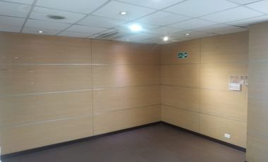 oficina en arriendo en chico. Cod A1400