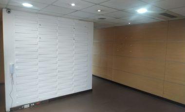 oficina en arriendo en chico. Cod A1400