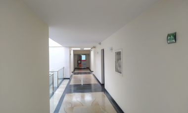 oficina en arriendo en chico. Cod A1400