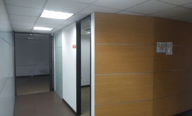 oficina en arriendo en chico. Cod A1400
