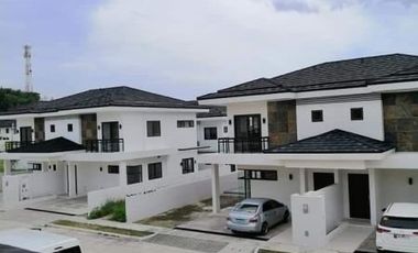 Spacious Townhouse House and Lot for Sale 4-Bedroom in Talamban Cebu City