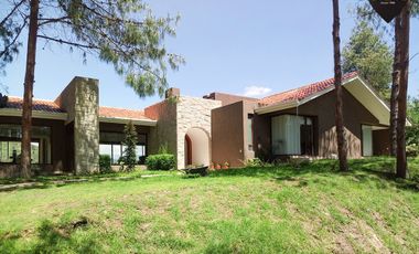 Villa Casa Edificio de venta en Tarqui - El Alamo – código:13663