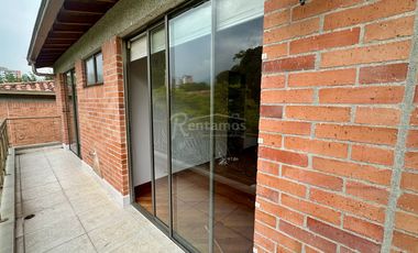 casa en arriendo en loma benedictinos. Cod A776027