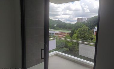 COD 8125 SE ARRIENDA APARTAESTUDIO EN SENIORS HOUSE - VIA PIEDECUESTA