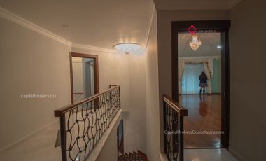 Casa de lujo  en Puerta de Hierro Zapopan Zona andares