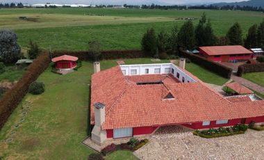 casa en arriendo en siberia. Cod A4696